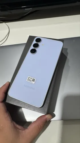 Samsung S25 FE 