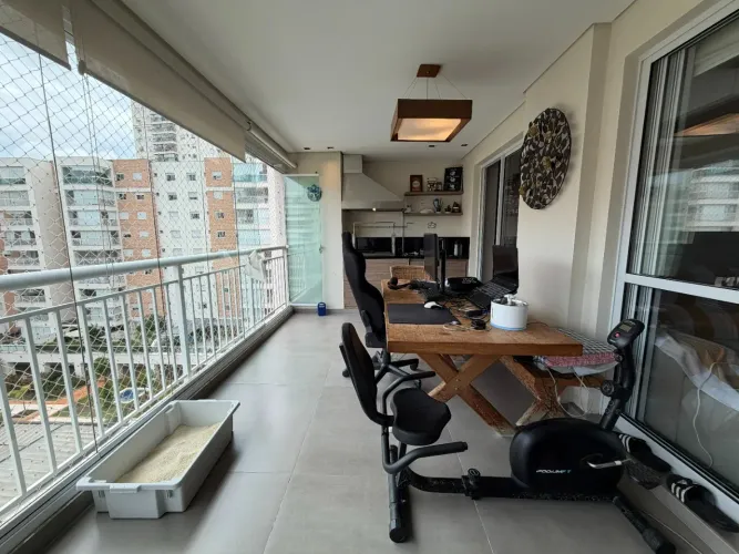 APARTAMENTO À VENDA NA MOOCA - 3 DORMITÓRIOS, 3 SUÍTES, 2 VAGAS DE GARAGEM.