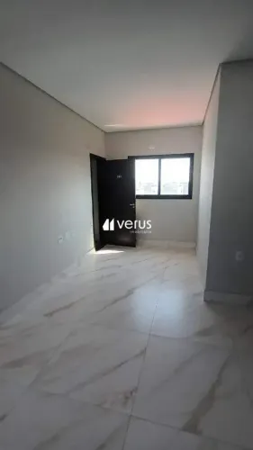 Apartamento à venda, 2 quartos, 1 suíte, 2 vagas, Santa Mônica - Uberlândia/MG