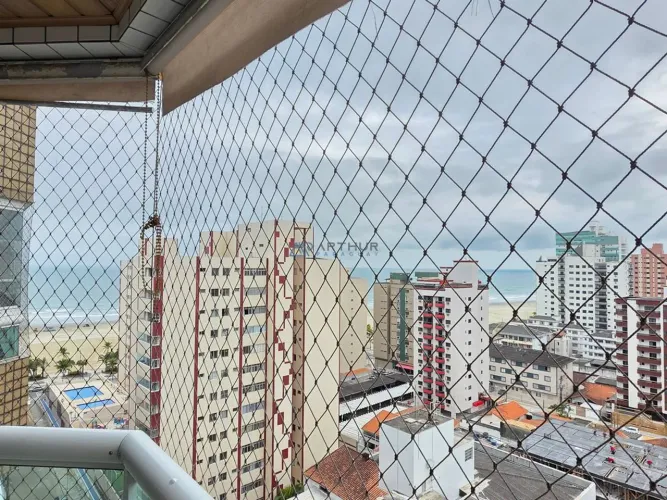 Apartamento à venda em Praia Grande, bairro Guilhermina, 110 metros e 2 quartos