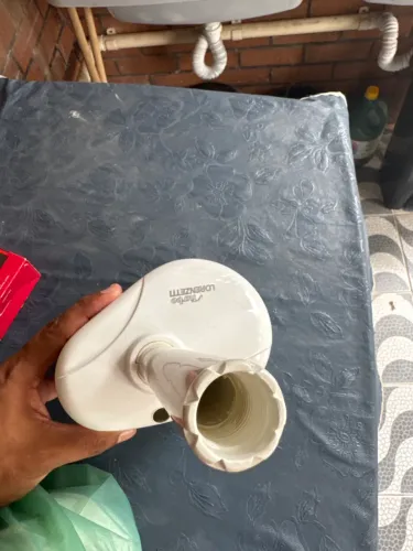 Chuveiro e pressurizado