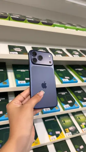 17 PRO MAX 256GB - seminovo bateria 94%