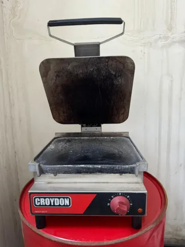 Chapa Sanduicheira Profissional Croydon Heavy Duty