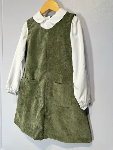 Vestido infantil em cotelê