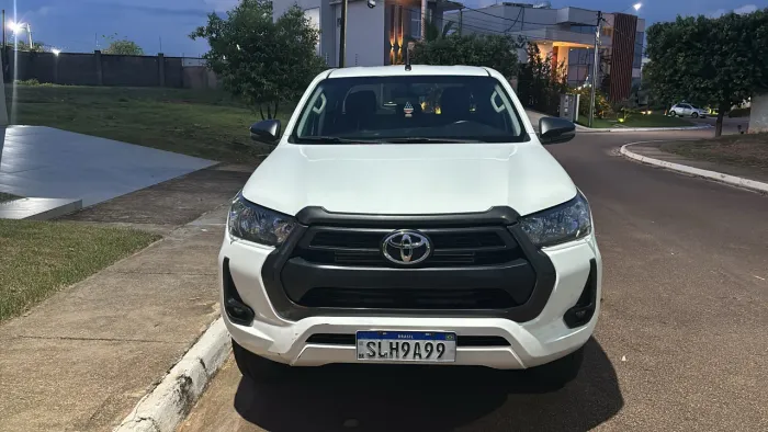 Toyota Hilux CD SR 4X4 2.8 TDI Diesel Aut. 2023