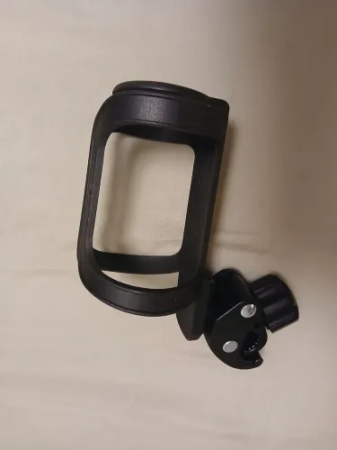 Suporte para copos em carrinho de bebê