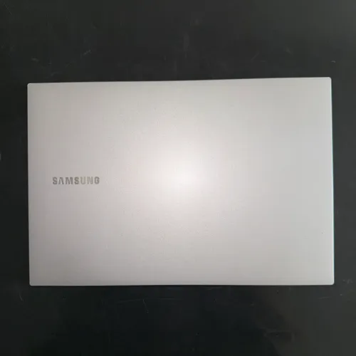 SAMSUNG BOOK X50 - SSD 512GB + 32GB RAM + 2GB GPU.