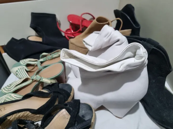 Vende-se kit de saltos e tamancos da arezzo e schutz e rosacha