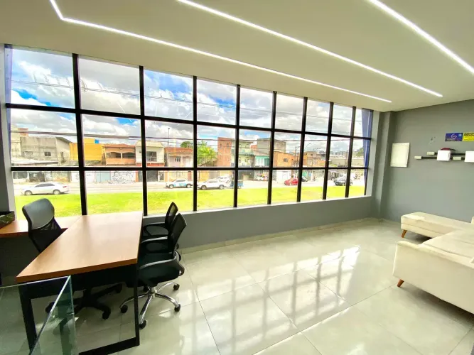 Helio Pires vende excelente prédio comercial na av. centenário px do mangueirão 180m² nov