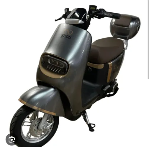 Scorter elétrica 3 meses de uso 1000w 