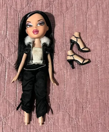 Boneca Bratz - Secret Date Jade