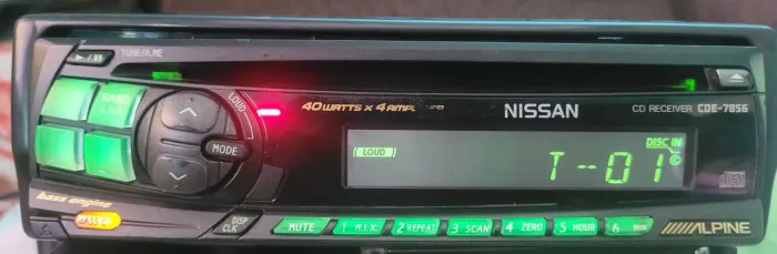 Rádio Alpine CDE-7856, 