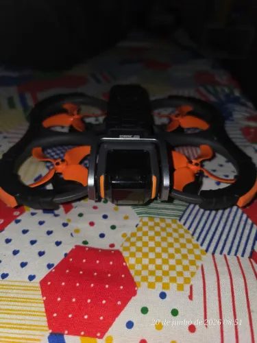 DJI Avata 2 e 4 baterias