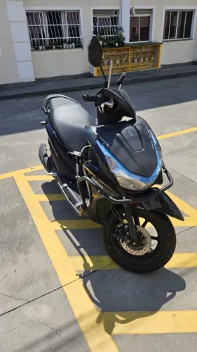 YAMAHA FLUO 2026 HÍBRIDA COM ABS - PRETA
