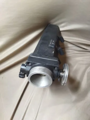 Coletor Admissão EDI Dual Plenum 8 Bicos AP Fluxo Cruzado