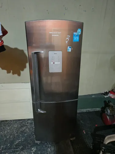 Vendo esses itens na foto uma observação a geladeira tá com defeito 