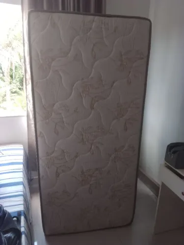 Cama de solteiro 
