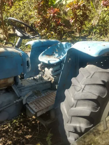 Trator agrícola 1978