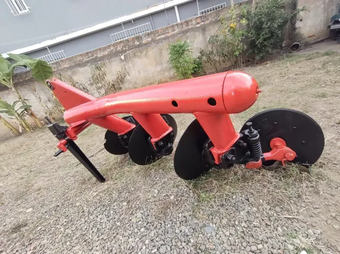 VENDO/TROCO ARADO DE 3 DISCOS TODO ORIGINAL.