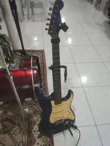 Guitarra Eagle fender