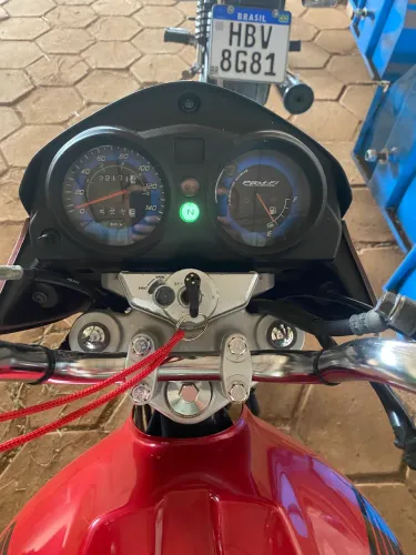 Vende-se Titan 150 Esd 2009
