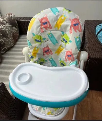 Cadeira de alimentação infantil Nova ! ! !