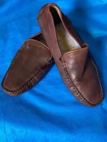 Sapato TAM 40 marca acostamento couro legítimo