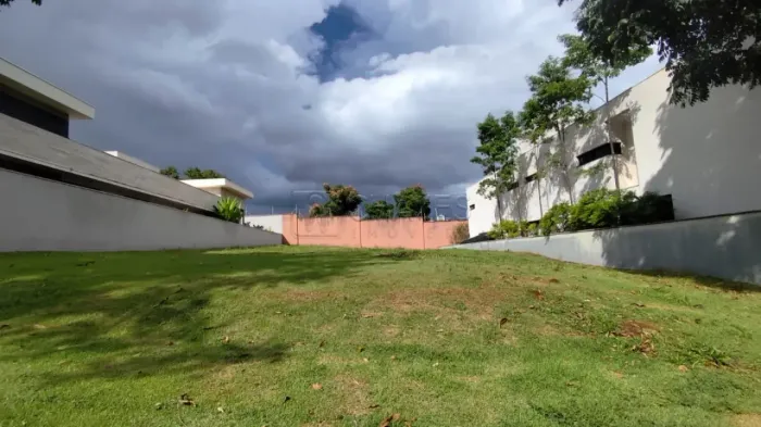 Terreno residencial de 683m² no Condomínio Borda do Parque, em Ribeirão Preto