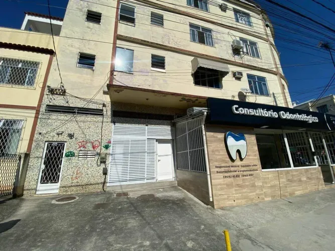 Apartamento 2 Quartos Reformado à Venda na Vila da Penha | Sol da Manhã e Varanda