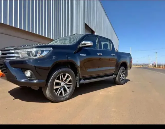 Toyota Hilux CD SRX 4X4 2.8 TDI 16V Diesel Aut. 2017