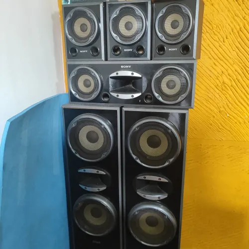 Conjunto Caixas De Som Sony Muteki - Torres, Central E Satélites