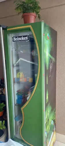 Vendo cervejeira slim Heineken