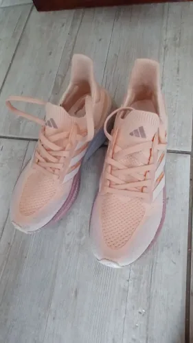 Ultraboost feminino seminovo