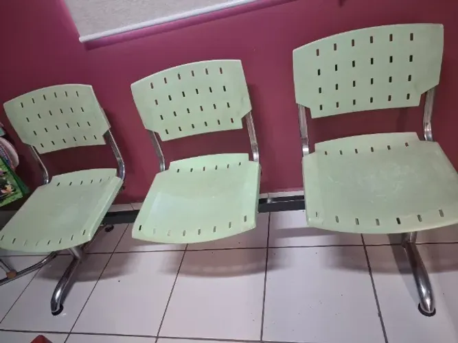 Cadeira longarina plastico