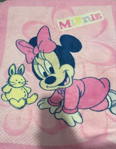 Vende-se coberta de bebê (menina) 