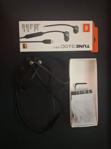 Vendo Fone Jbl Tune 310c Usb-C Novo na Caixa