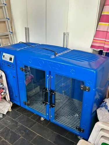 Máquina de Secar Animais Kyklon Rotomoldada Azul