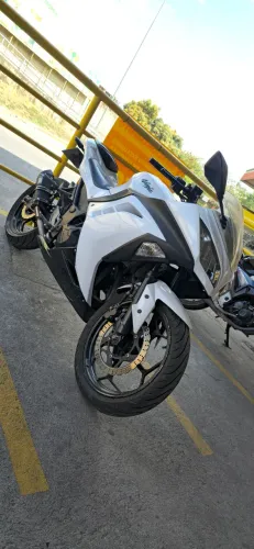 Kawasaki Ninja 300 Branca