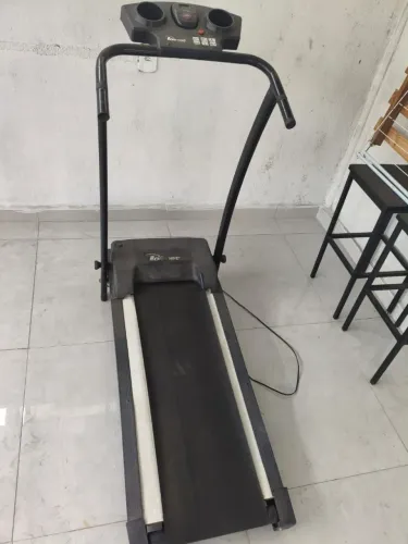 Vendo Esteira Polimet