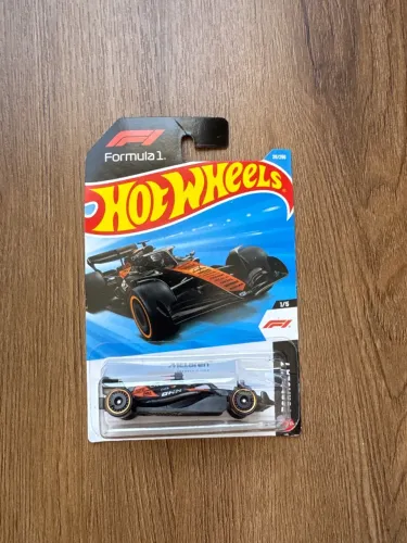 Hotwheels F1 mclaren