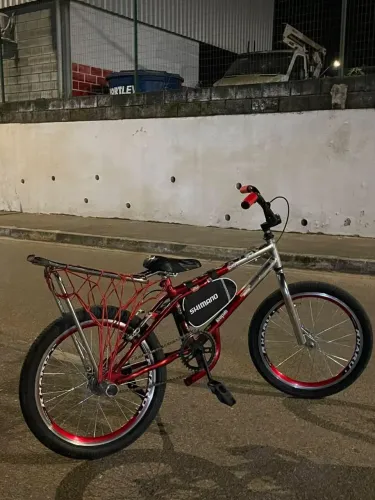 Bicicleta aro 20 montadinha