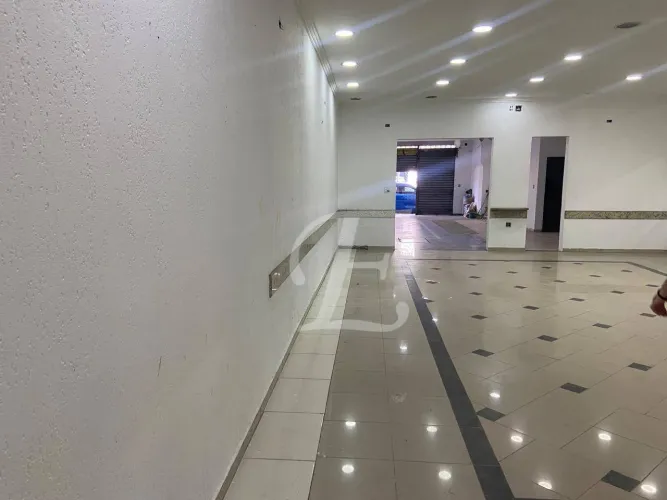 Ponto à venda, 390 m² ,ideal para Redes e Franquias - Saude - 200m do metro