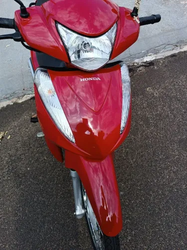 Biz 110i única dona, moto super econômica.
