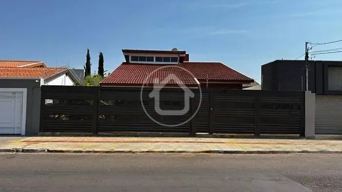 EXCELENTE CASA 4 QUARTOS JD. AUTONOMISTA