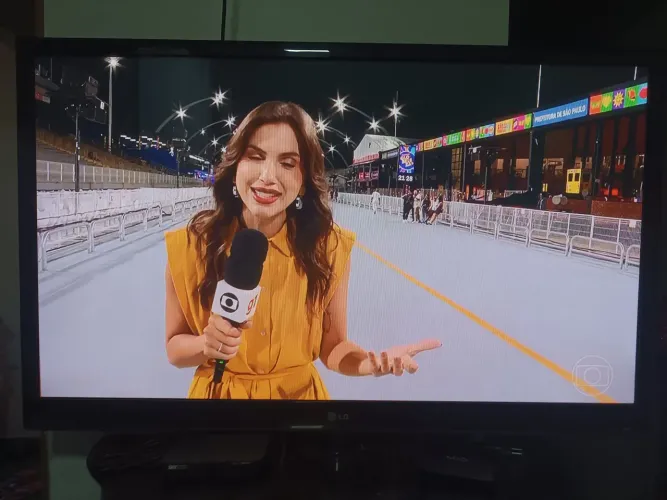 tv de plasma LG 50 polegadas  muito bem conservado , sem defeito nenhum 