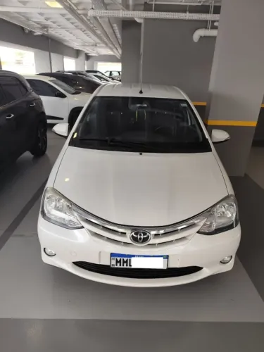 Toyota Etios XLS Sedan 1.5 Flex 16V 4P Mec. 2015