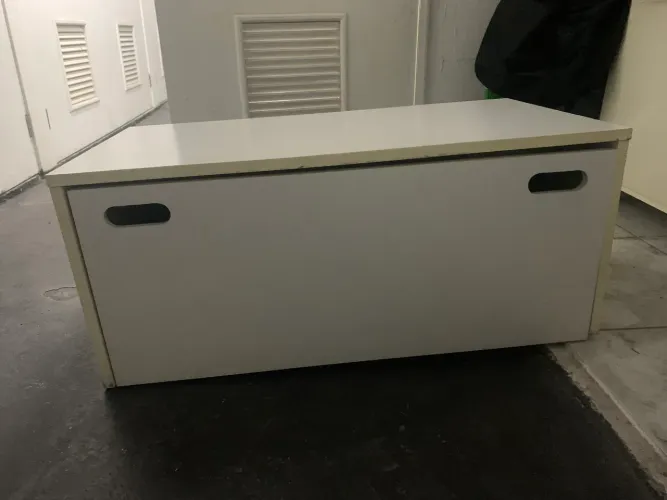 Vendo mesa de centro com gaveta