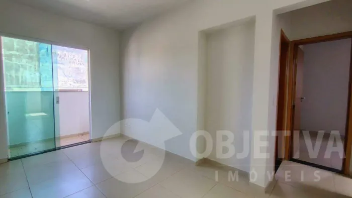 Apartamento para aluguel, 2 quartos, 1 suíte, 1 vaga, SANTA MONICA - UBERLANDIA/MG