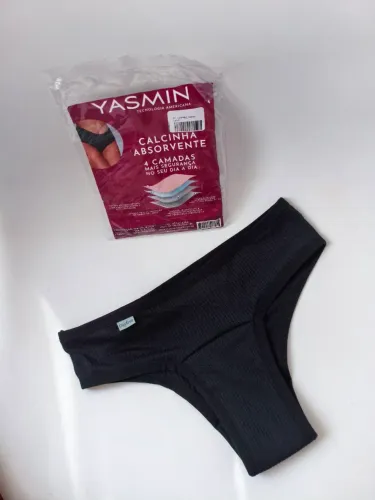 Calcinha absorvente dayfree Yasmin Lingerie preta canelada 