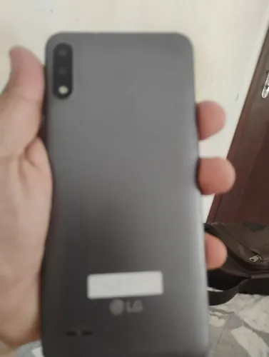 Ótimo Cel LG k 22 no precinho , defeito na tela